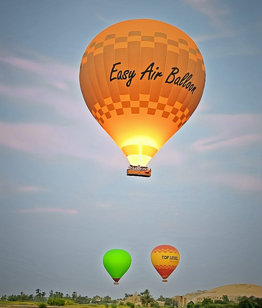 HOT AIR BALLOON RIDE