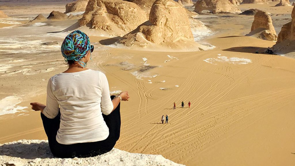 06 NIGHTS INTO THE DESERT