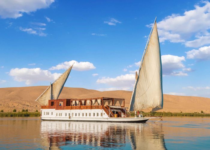 04 NIGHTS NILE DAHABIYA