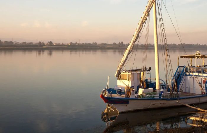 05 NIGHTS NILE DAHABIYA