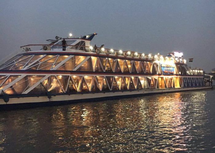 DINNER & ORIENTAL SHOW