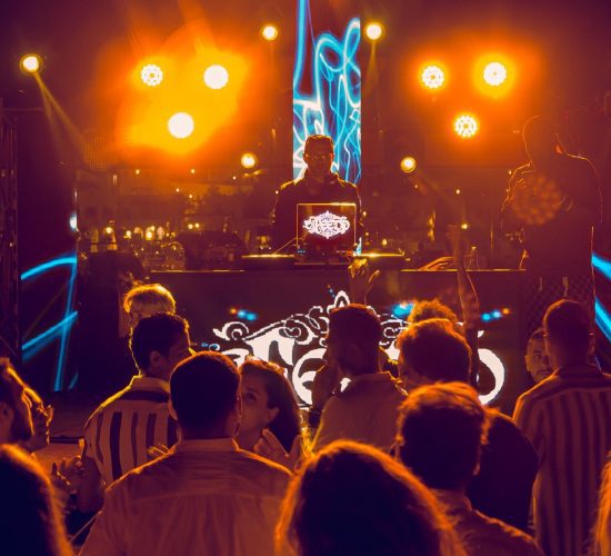 Exploring the Local Bars and Pubs in Hurghada