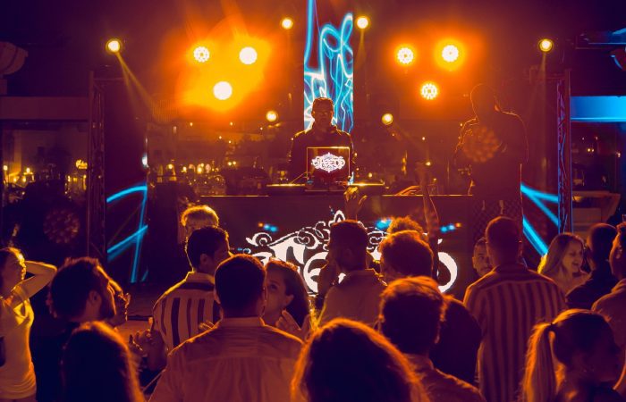 Exploring the Local Bars and Pubs in Hurghada